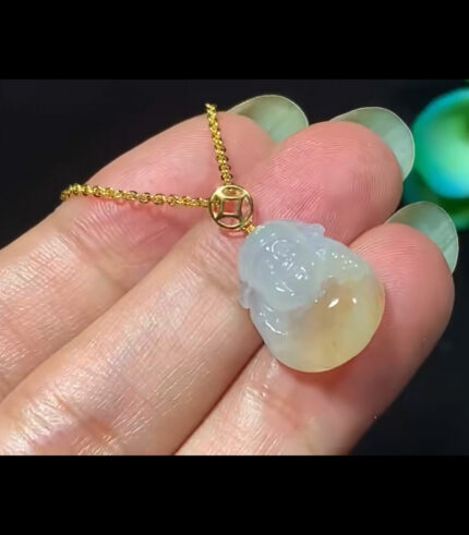 Yellow Jade God of Wealthy Pendant (Earth and Metal)