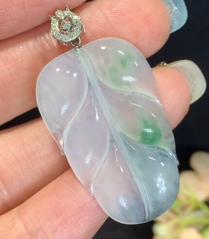 18K Diamond Icy Jade Leaf Pendant （Earth and Wood)